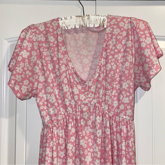 Ardene Pink Floral V-Neck Mini Dress - Picture 4 of 10